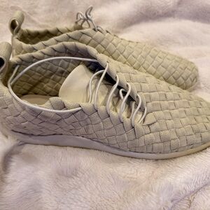 Bottega Veneta Intrecciato Cream Woven Sneakers